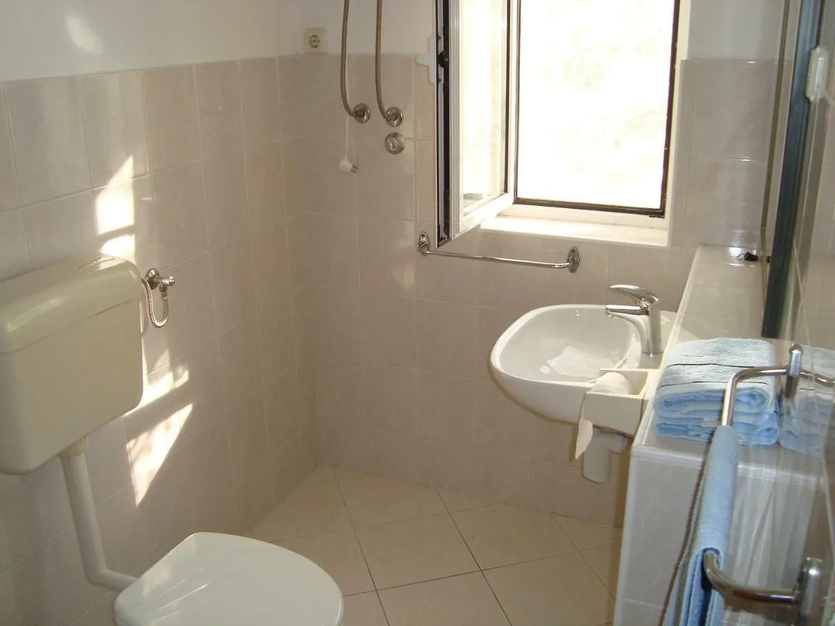Apartments Lovor Silba