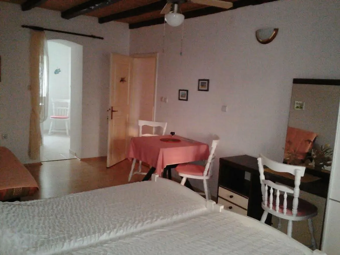 Apartments Lovor Croatia